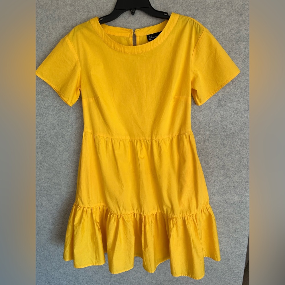 New York & Company Women’s Yellow Tiered Short-Sleeve Dress